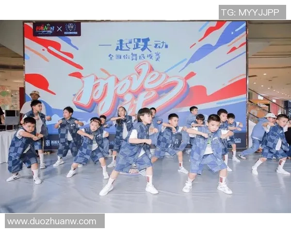 西安街舞队技术探讨：舞步背后的力量与艺术结合