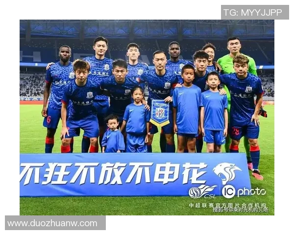 重庆排球队状态引发热议球迷对球队表现分歧明显